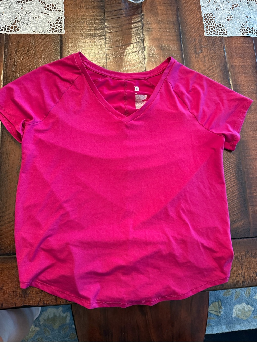 all in motion V-Neck Short Sleeve Top in Fuchsia